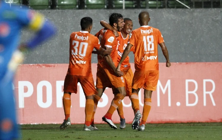 Coimbra 1x1 Tupynambás