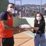 SOLIDARIEDADE: COIMBRA DISTRIBUI MÁSCARAS EM CONTAGEM E BELO HORIZONTE SOLIDARIEDADE: COIMBRA DISTRIBUI MÁSCARAS EM CONTAGEM E BELO HORIZONTE