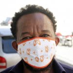 SOLIDARIEDADE: COIMBRA DISTRIBUI MÁSCARAS EM CONTAGEM E BELO HORIZONTE SOLIDARIEDADE: COIMBRA DISTRIBUI MÁSCARAS EM CONTAGEM E BELO HORIZONTE