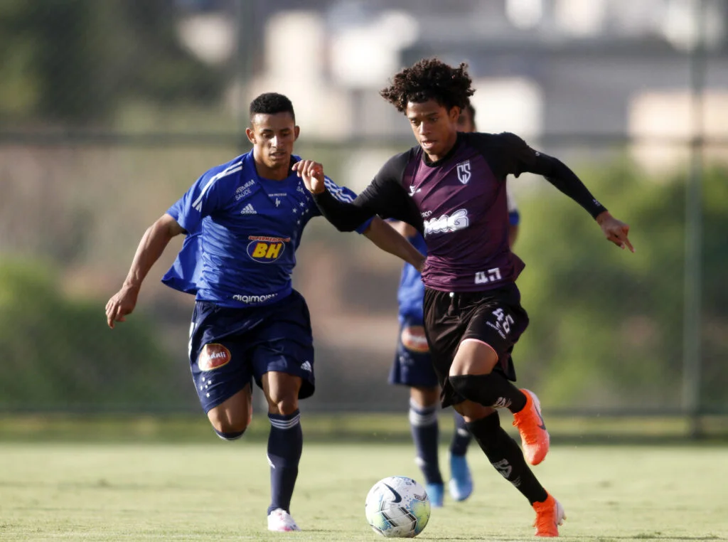 SEM COMPETIÇÕES OFICIAIS, SUB-20 DO COIMBRA FECHA O ANO COM MUITO TRABALHO NO CT SEM COMPETIÇÕES OFICIAIS, SUB-20 DO COIMBRA FECHA O ANO COM MUITO TRABALHO NO CT