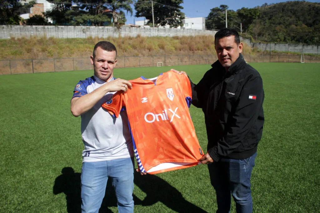 COIMBRA FC PORTO ANUNCIA O TREINADOR PARA O PROFISSIONAL COIMBRA FC PORTO ANUNCIA O TREINADOR PARA O PROFISSIONAL