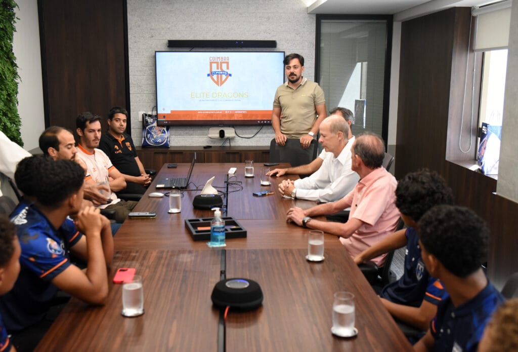 ELITE DRAGONS: COIMBRA E FC PORTO LANÇAM PROGRAMA PARA ATLETAS SELECIONADOS ELITE DRAGONS: COIMBRA E FC PORTO LANÇAM PROGRAMA PARA ATLETAS SELECIONADOS