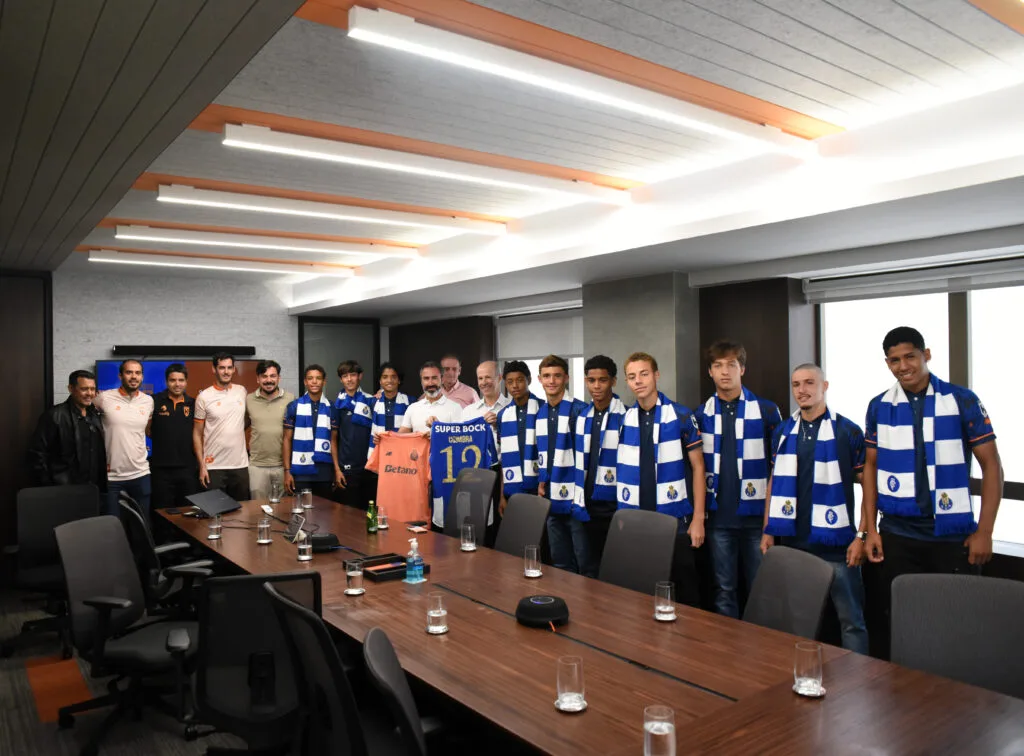 ELITE DRAGONS: COIMBRA E FC PORTO LANÇAM PROGRAMA PARA ATLETAS SELECIONADOS ELITE DRAGONS: COIMBRA E FC PORTO LANÇAM PROGRAMA PARA ATLETAS SELECIONADOS