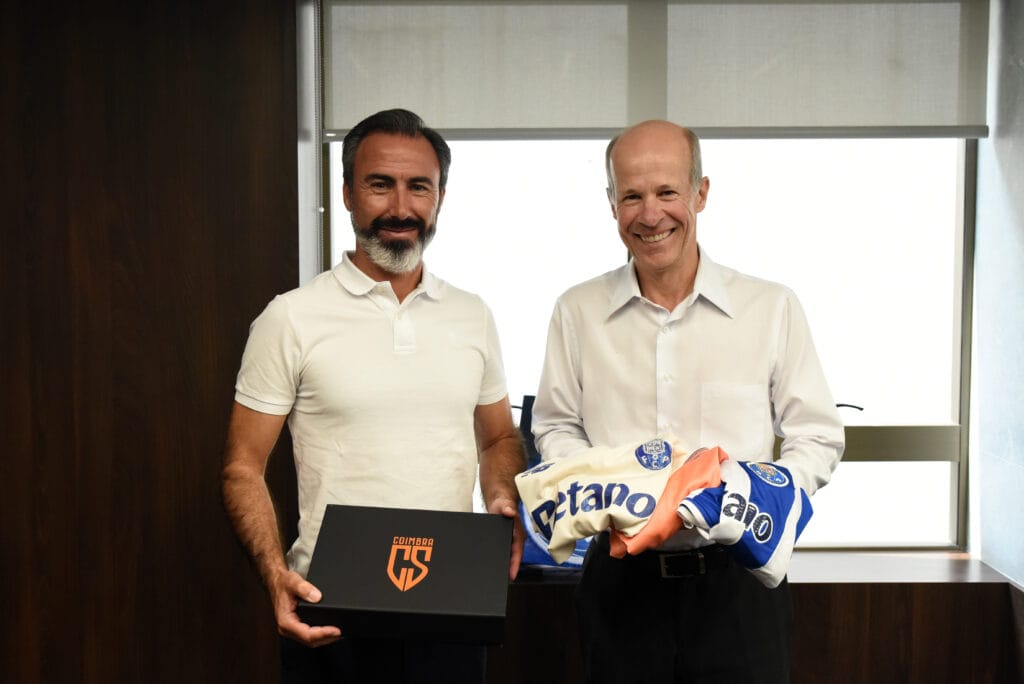 ELITE DRAGONS: COIMBRA E FC PORTO LANÇAM PROGRAMA PARA ATLETAS SELECIONADOS ELITE DRAGONS: COIMBRA E FC PORTO LANÇAM PROGRAMA PARA ATLETAS SELECIONADOS
